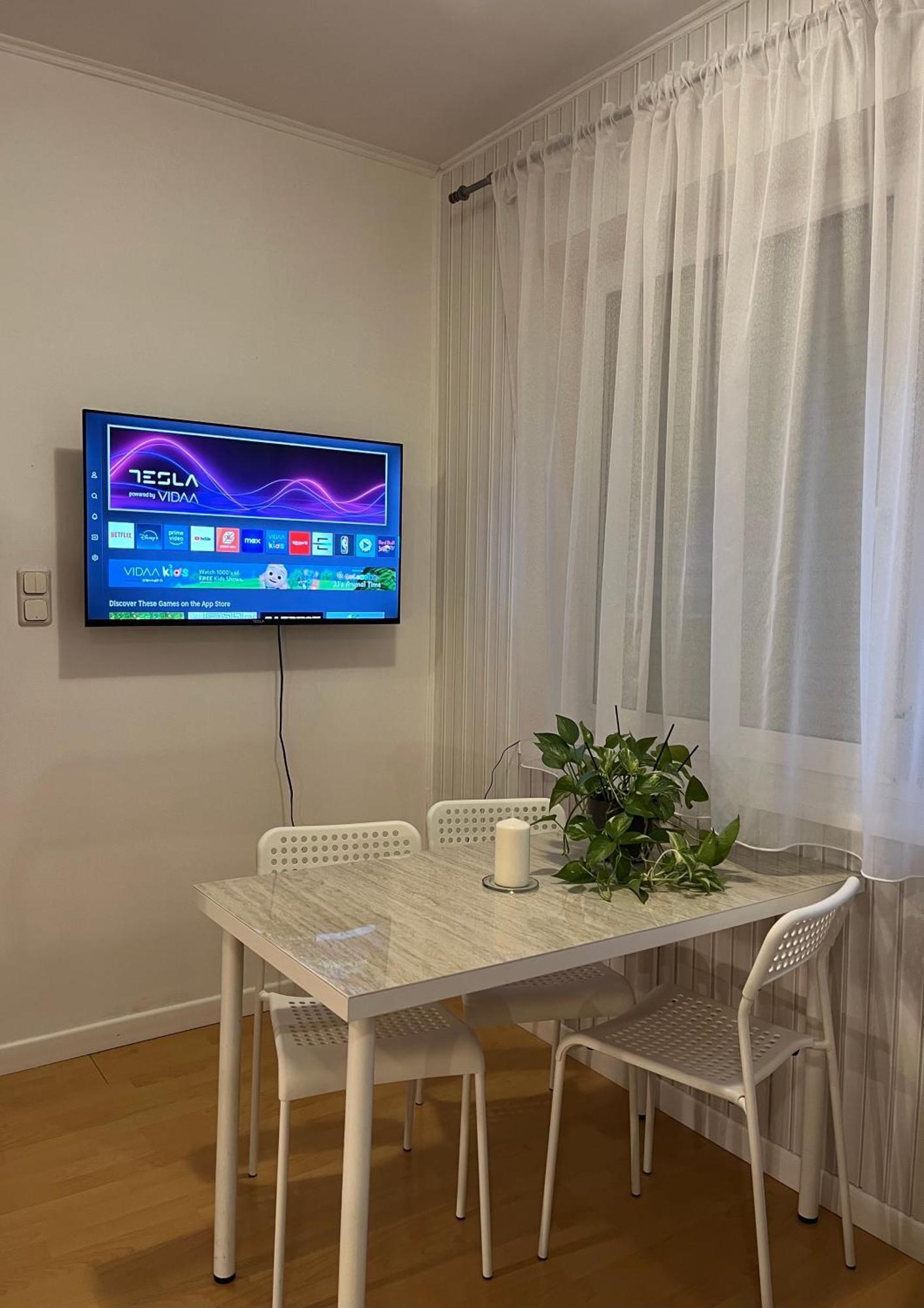 Downtown Rose Garden Apartments Whit Garage Opcional Budapeste Exterior foto