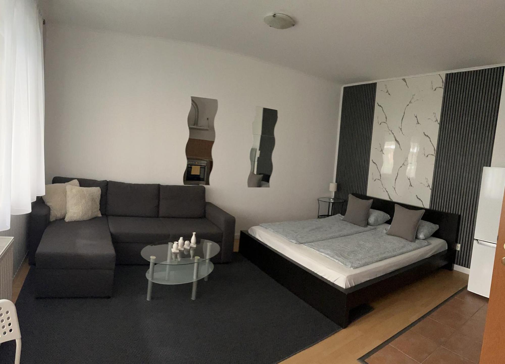 Downtown Rose Garden Apartments Whit Garage Opcional Budapeste Exterior foto